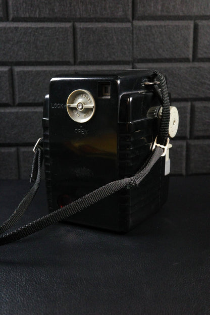 Kodak Brownie Bull's-Eye Vintage 1950's Bakelite 620 Film Box Camera - Working