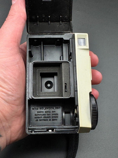 Vintage 1960's Kodak Instamatic 25 Retro 126 Film Camera - Winds & Fires