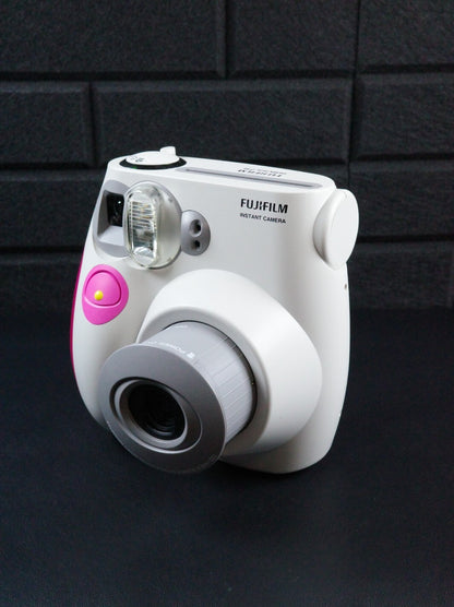 Fujifilm Instax Mini 7S Instant Film Camera Boxed & Working + Film and Batteries