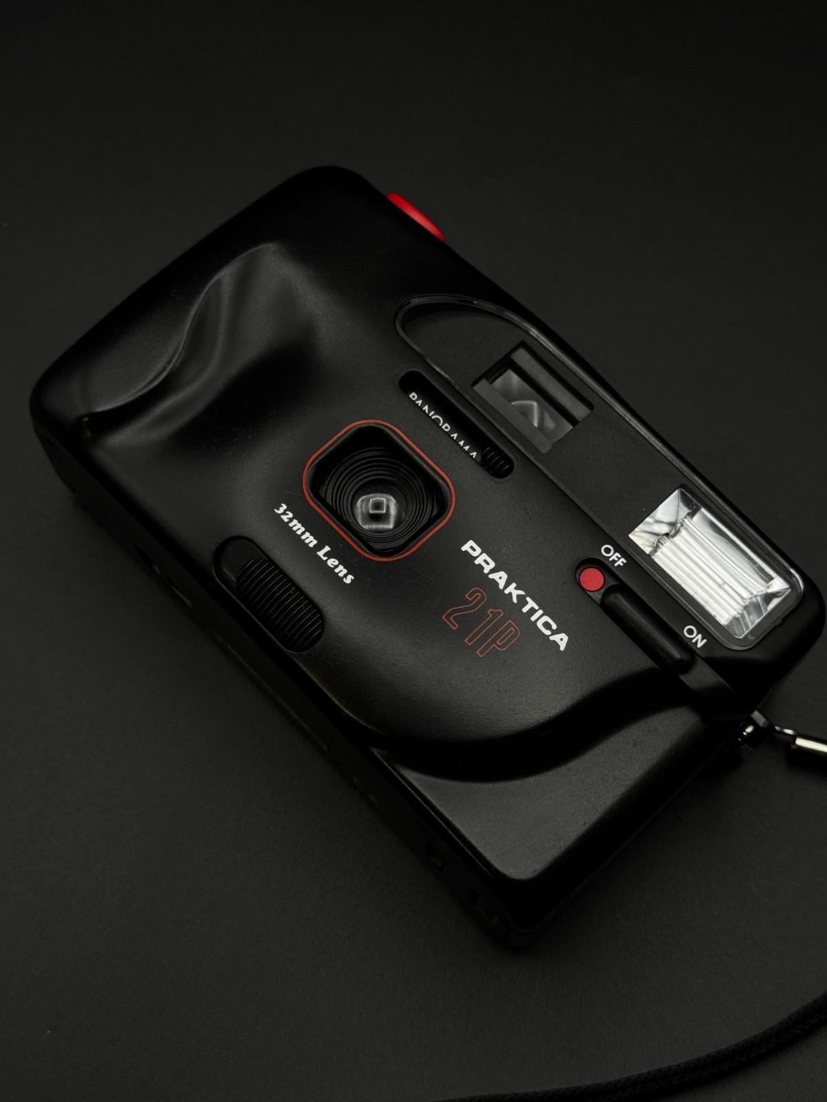 Praktica Sport 21P Vintage 35mm Film Camera Analogue 32mm Lens - Fully Working