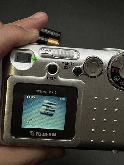 Fujifilm MX-1200 1.3MP Digital Camera + Batteries & Memory Card - Fully Working