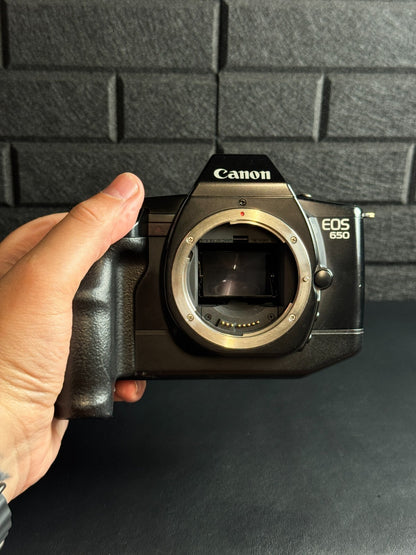 Canon EOS 650 Vintage 1980's 35mm Film AF SLR Camera Body Only Tested & Working