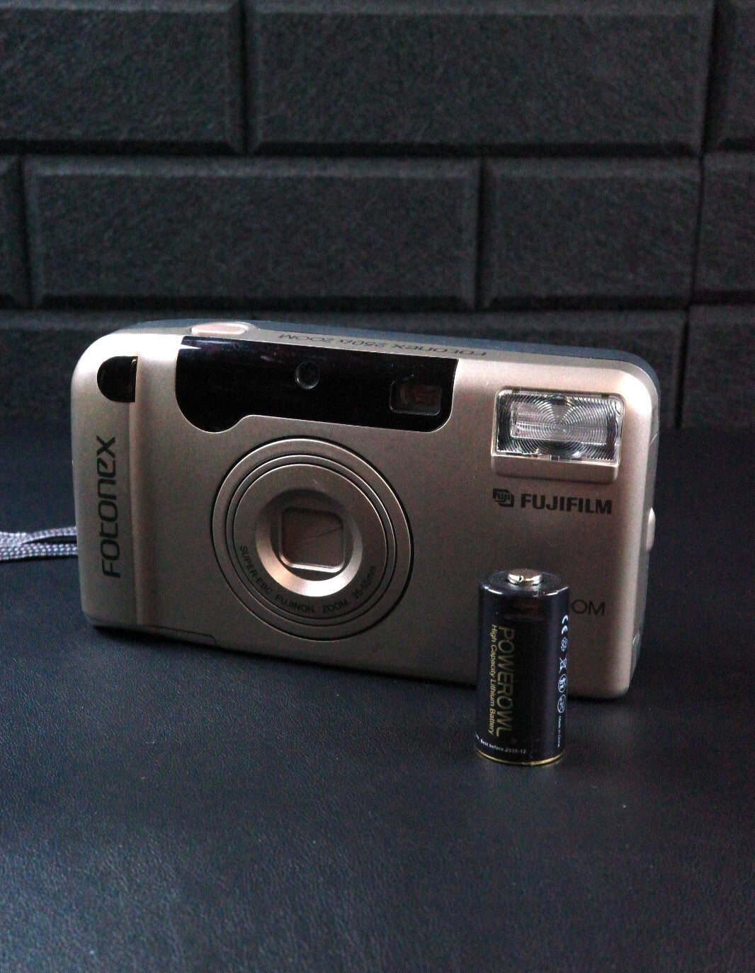 Fujifilm Fotonex 250ix Zoom Vintage APS Film Camera + Battery - Tested & Working
