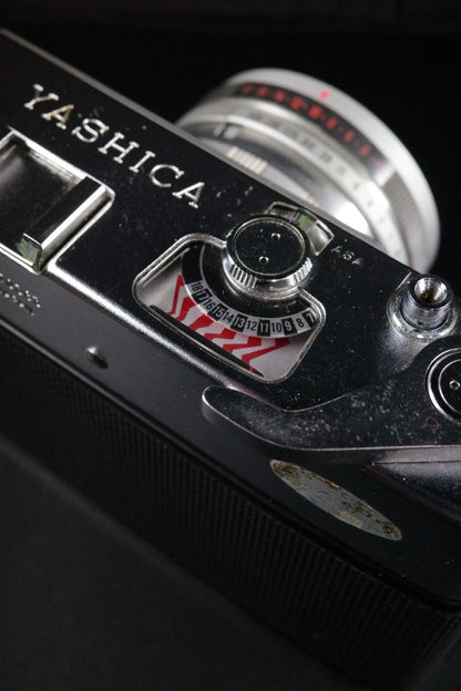 Yashica Minister III Vintage 1960's 35mm Rangefinder Camera & Case - Working