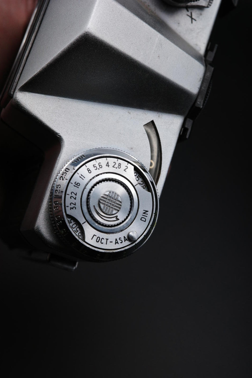 Zenit-E 35mm Vintage 1960's SLR Film Camera – Spares or Repair