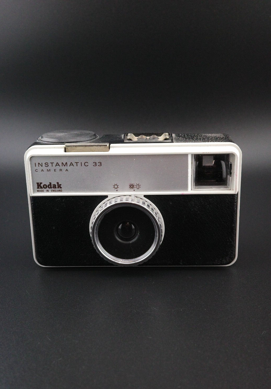 Vintage 1960's Kodak Instamatic 33 Retro Compact 126 Film - Tested & Working