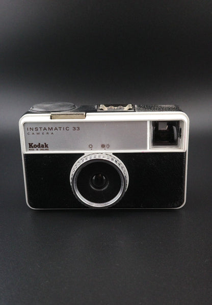 Vintage 1960's Kodak Instamatic 33 Retro Compact 126 Film - Tested & Working