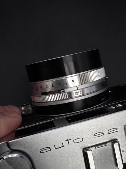Konica Auto S2 Vintage 1960's Rangefinder 35mm Film Camera - Faulty (D316)