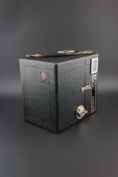 Kodak Six-20 Popular Brownie Vintage 1940's 620 Film Box Camera Tested Working