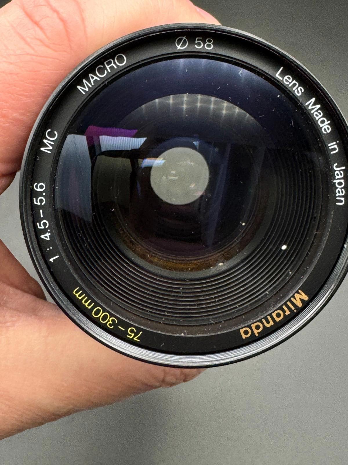 Miranda 75-300mm f4.5-5.6 Macro Zoom Lens Canon FD Mount - Read