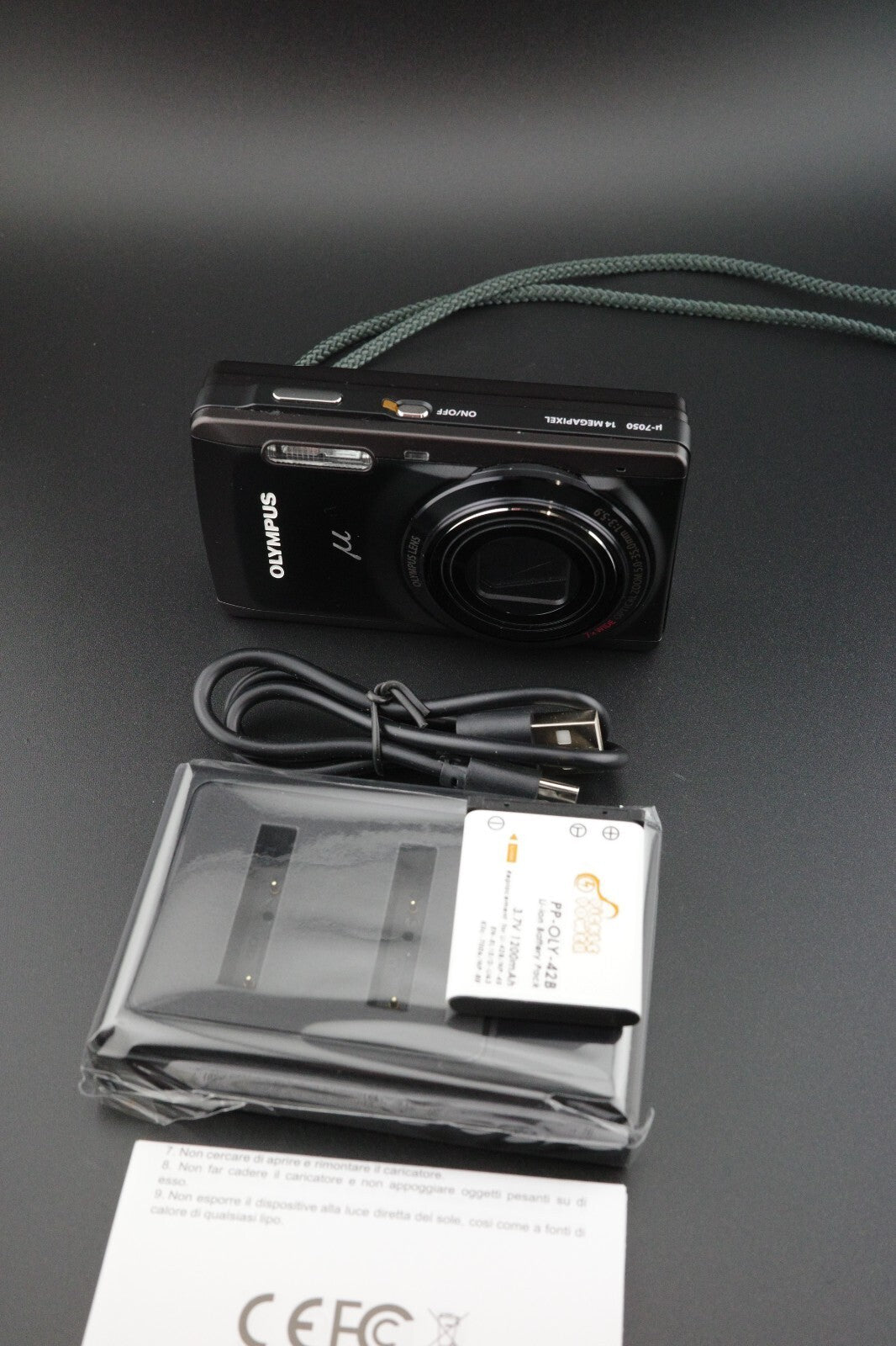 Olympus Mju 7050 14MP Digital Camera 7x Zoom + New Battery & Charger - Working