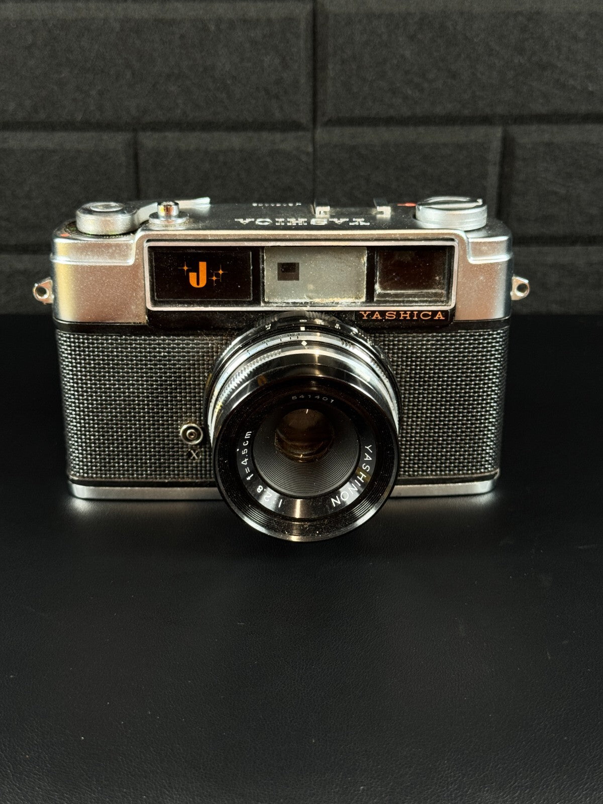 Yashica J Vintage 1960's 35mm Film Rangefinder Camera + Case - Tested & Working
