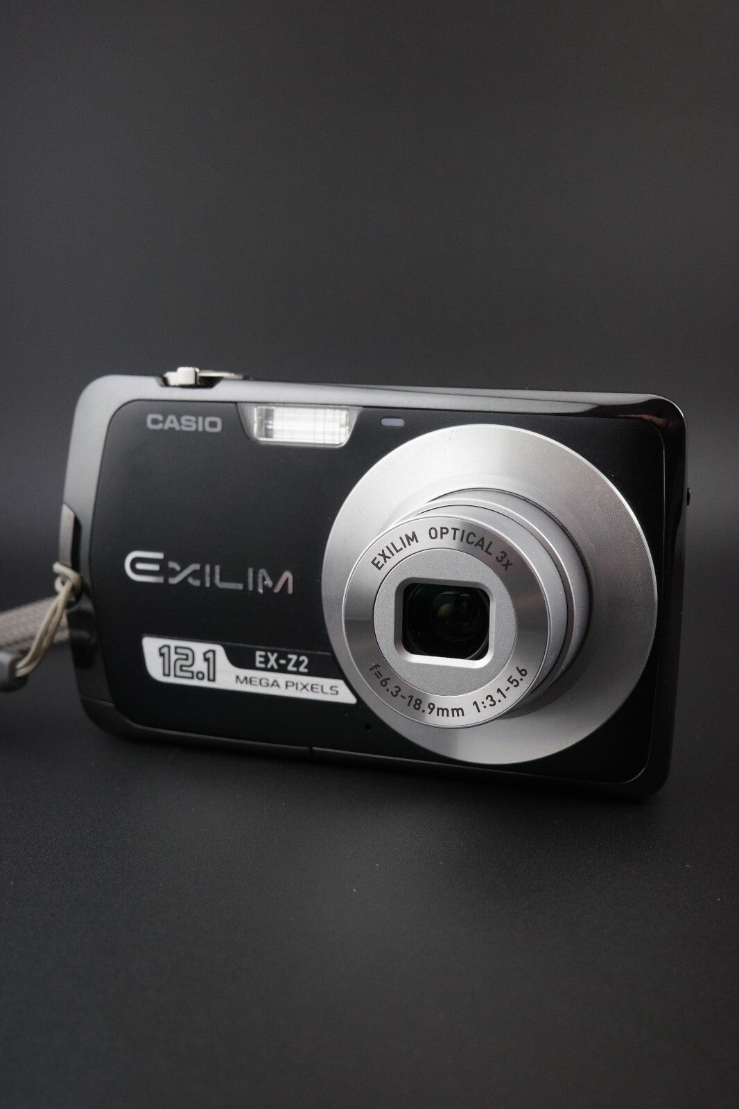 Casio Exilim EX-Z2 12.1MP Digital Camera Boxed + Charger & New Battery - Working