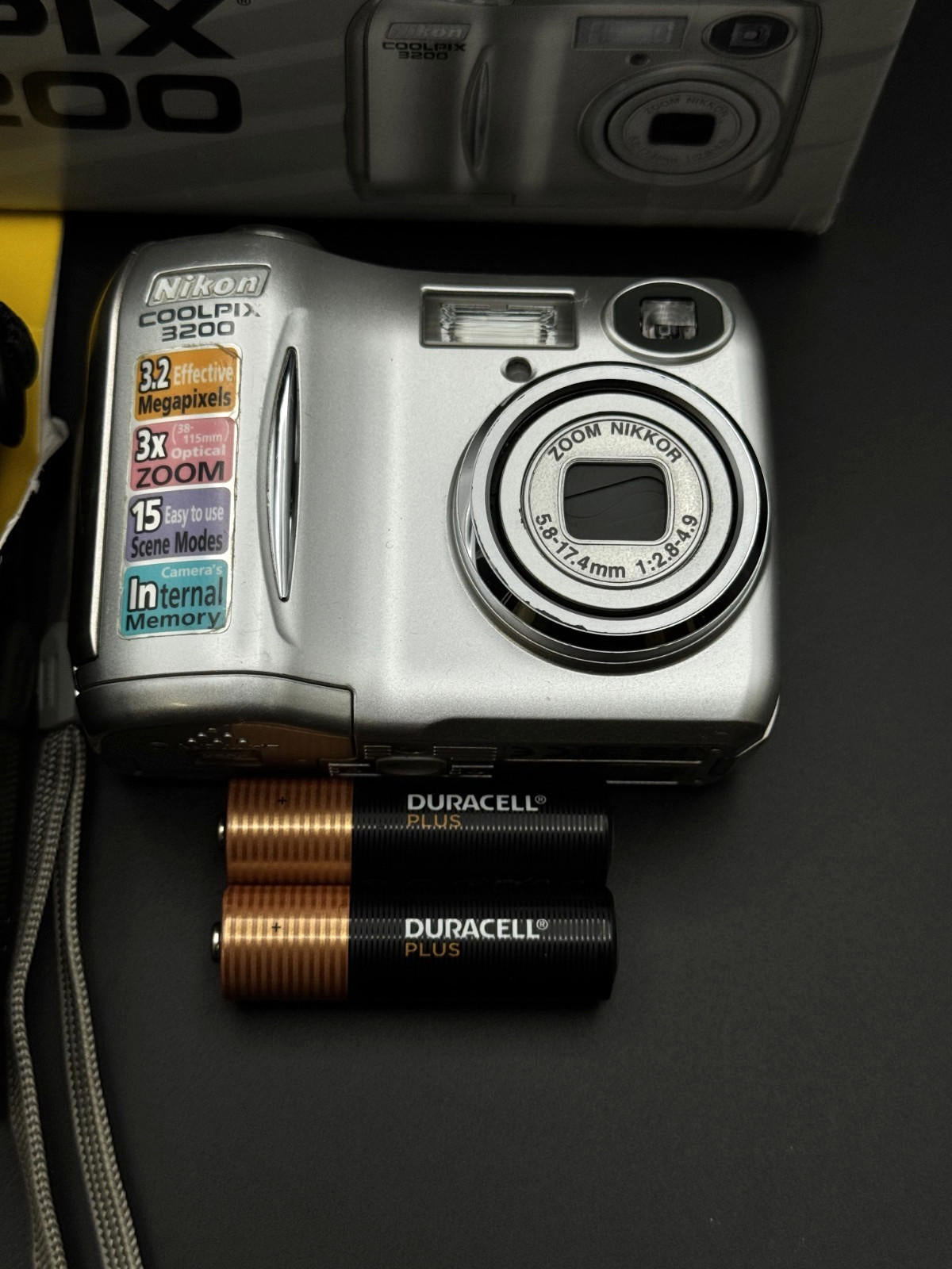 Nikon COOLPIX 3200 3.2MP Digital Camera + Box, Case, Card & Batteries - Working