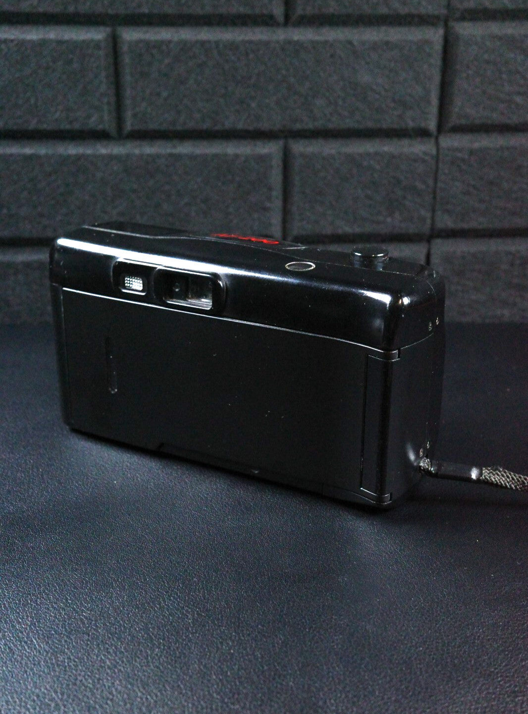 Samsung AF-200 Vintage 1990's 35mm Film Point + Shoot Camera - Tested & Working