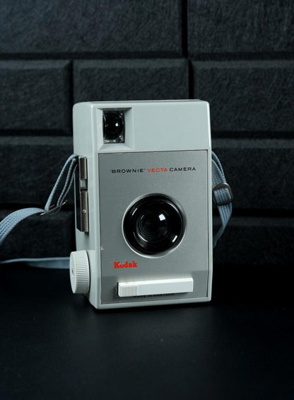 Kodak Brownie Vecta Vintage 1960's 127 Film Camera - Tested & Working (Y504)