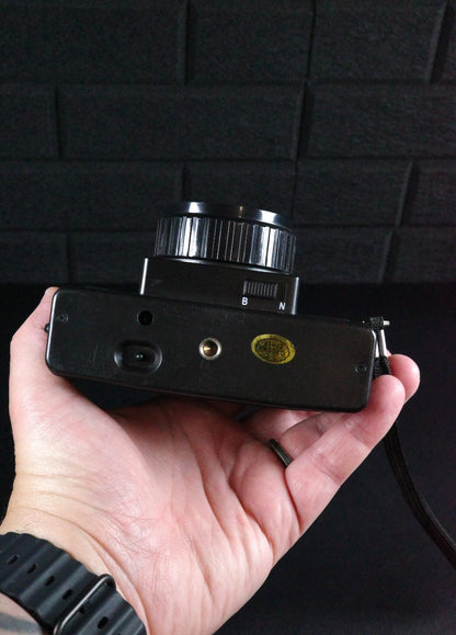 Classic Holga 135BC LOMO 35mm Film Camera - Black - Film Tested & Working