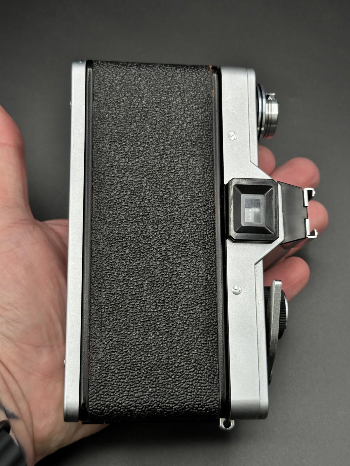 Praktica L Pentacon M42 Vintage 35mm Camera Body - Faulty For Spares or Repair