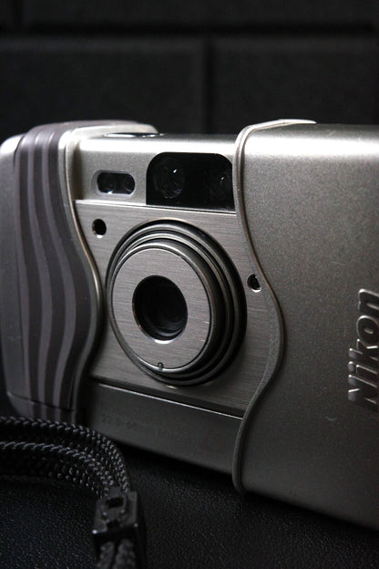 Nikon Nuvis S Vintage 1990's APS Film Point & Shoot Camera - Tested & Working