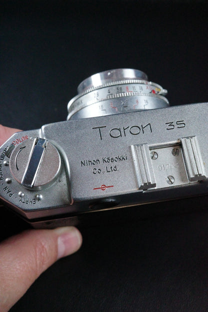 Taron 35 Vintage 1950's Camera + Case - Winds & Fires - Faulty Jammed Focusing Lever