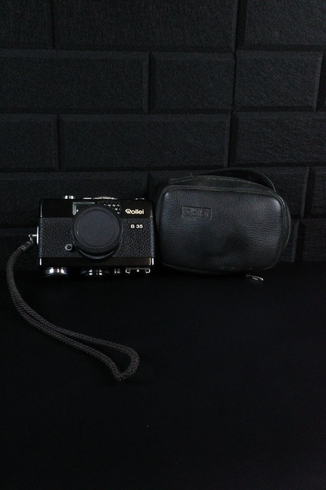Rollei 35 B 35mm Compact Camera Carl Zeiss Lens + Case - Film Tested & Working