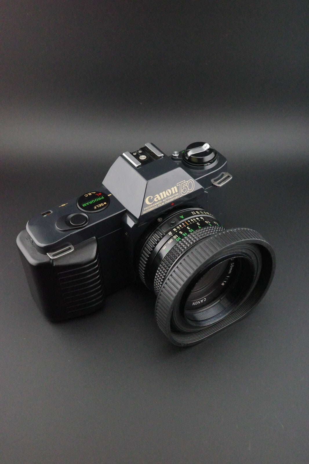 Canon T70 35mm SLR + FD 50mm f1.8 Lens + Speedlite 244T - Tested & Working