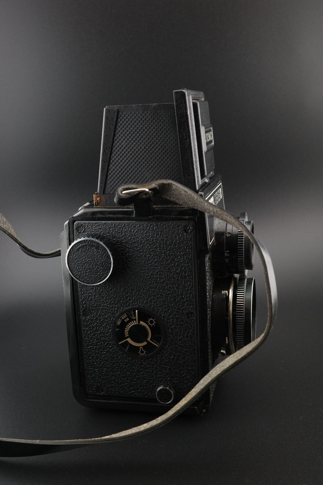 Lomo Lubitel 166B Vintage 1980's 120 TLR Film Camera 75mm f/4.5 Tested & Working