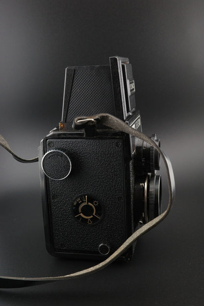 Lomo Lubitel 166B Vintage 1980's 120 TLR Film Camera 75mm f/4.5 Tested & Working