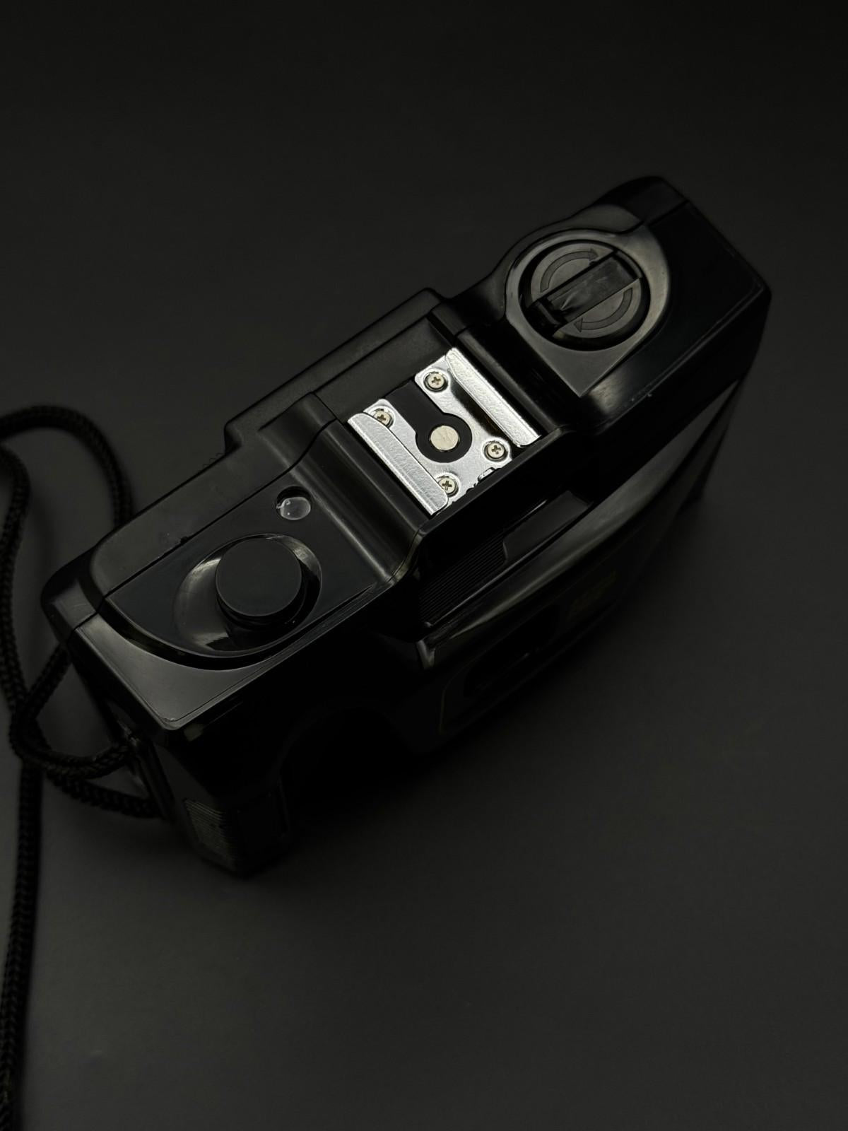 Vintage 35mm Camera - Retro Film Camera - Tested & Working