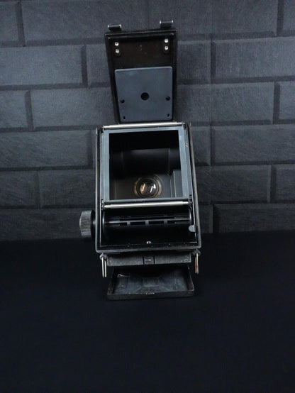 Soviet Komsomolets GOMZ Vintage 1940's 6x6 120 Film Box Camera (Read Details)