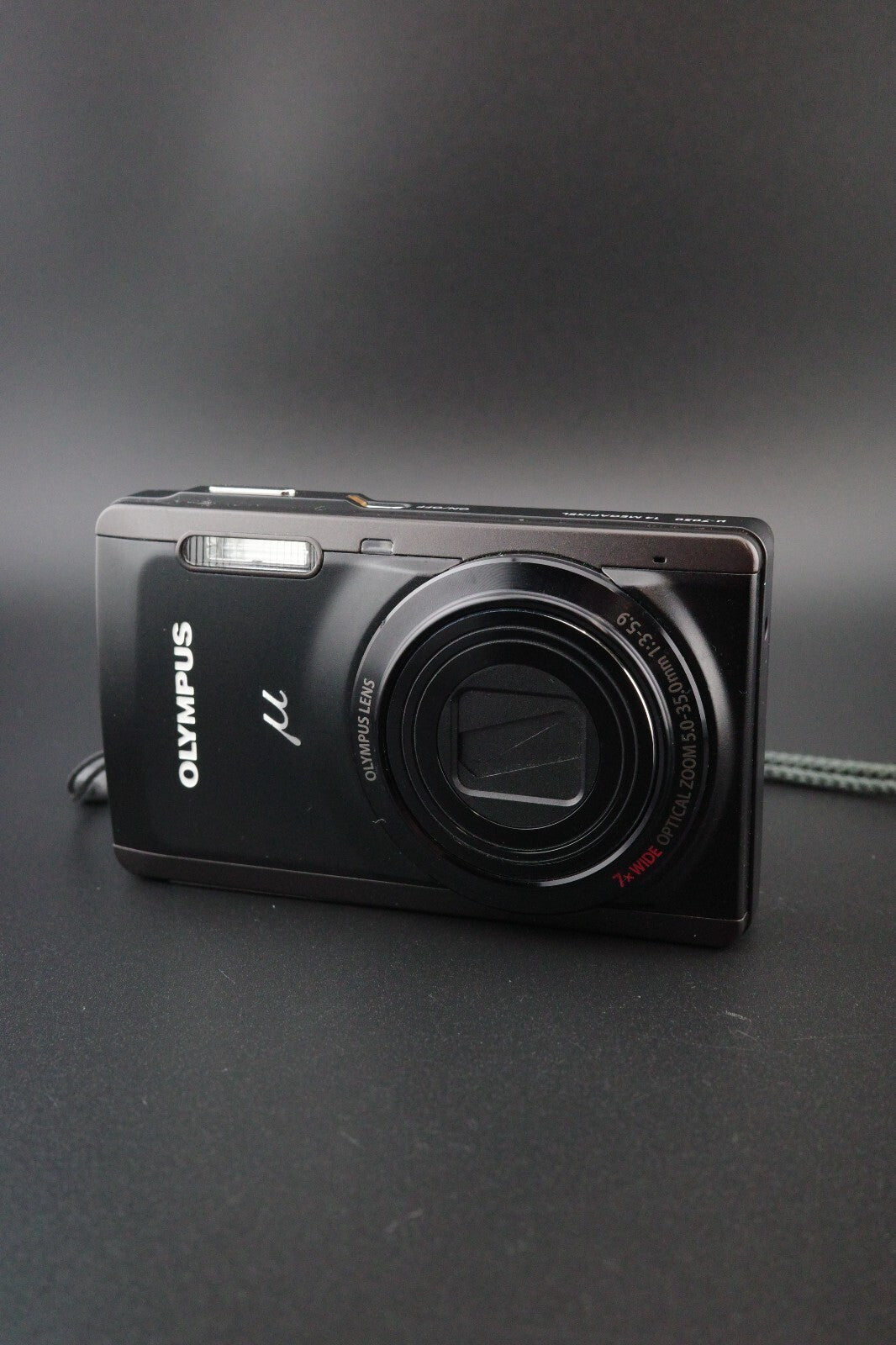Olympus Mju 7050 14MP Digital Camera 7x Zoom + New Battery & Charger - Working