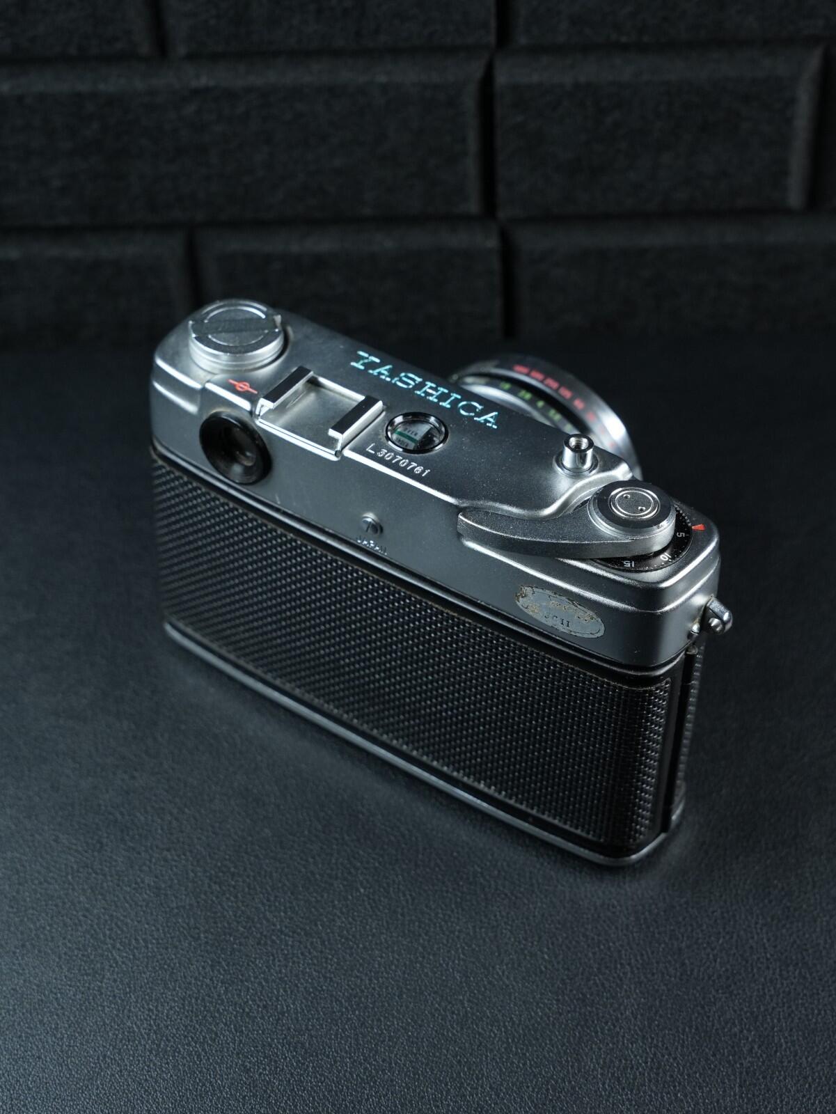 Yashica Lynx-1000 Vintage 1960's 35mm Film Rangefinder Camera - Faulty (Y511)