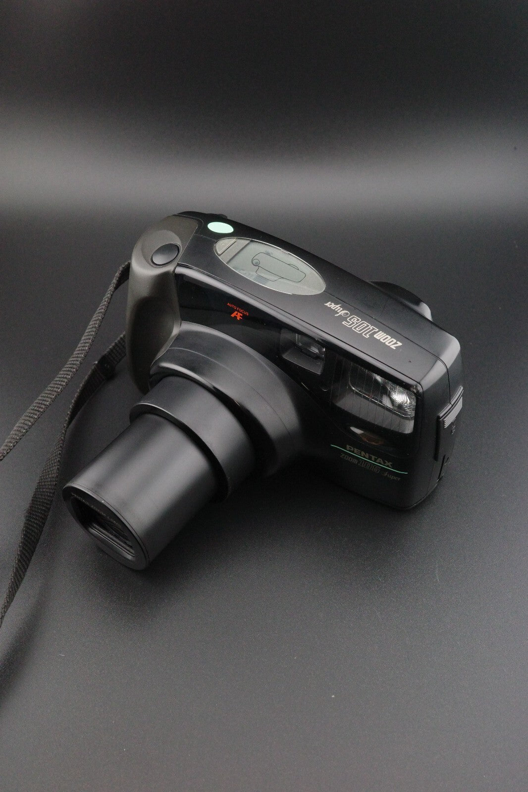 Pentax Zoom 105 Vintage 35mm Film Camera + Batteries - Film Tested & Working
