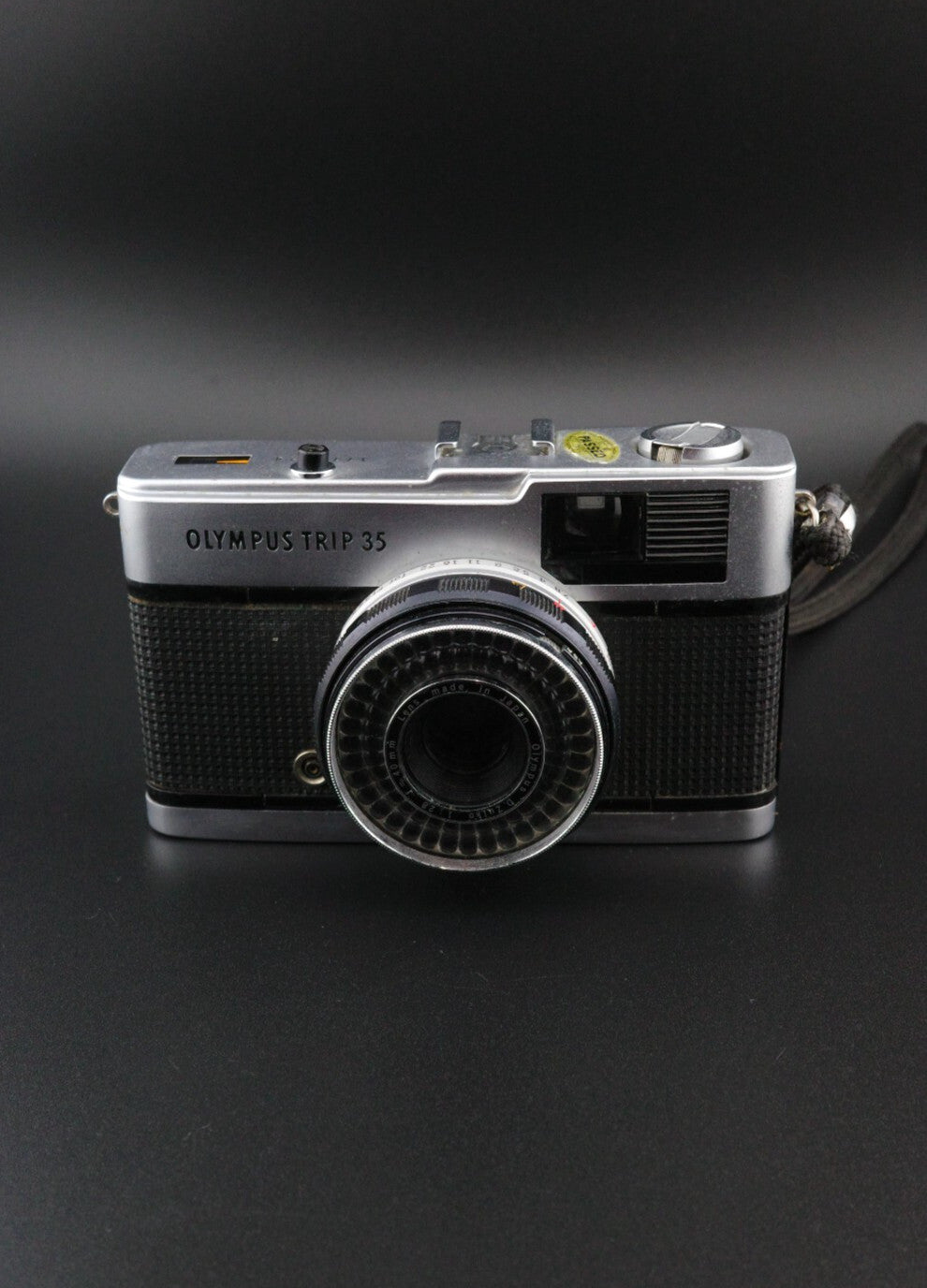 Olympus Trip 35 Vintage 35mm Film Camera - Winds, Fires With Faulty Light Meter