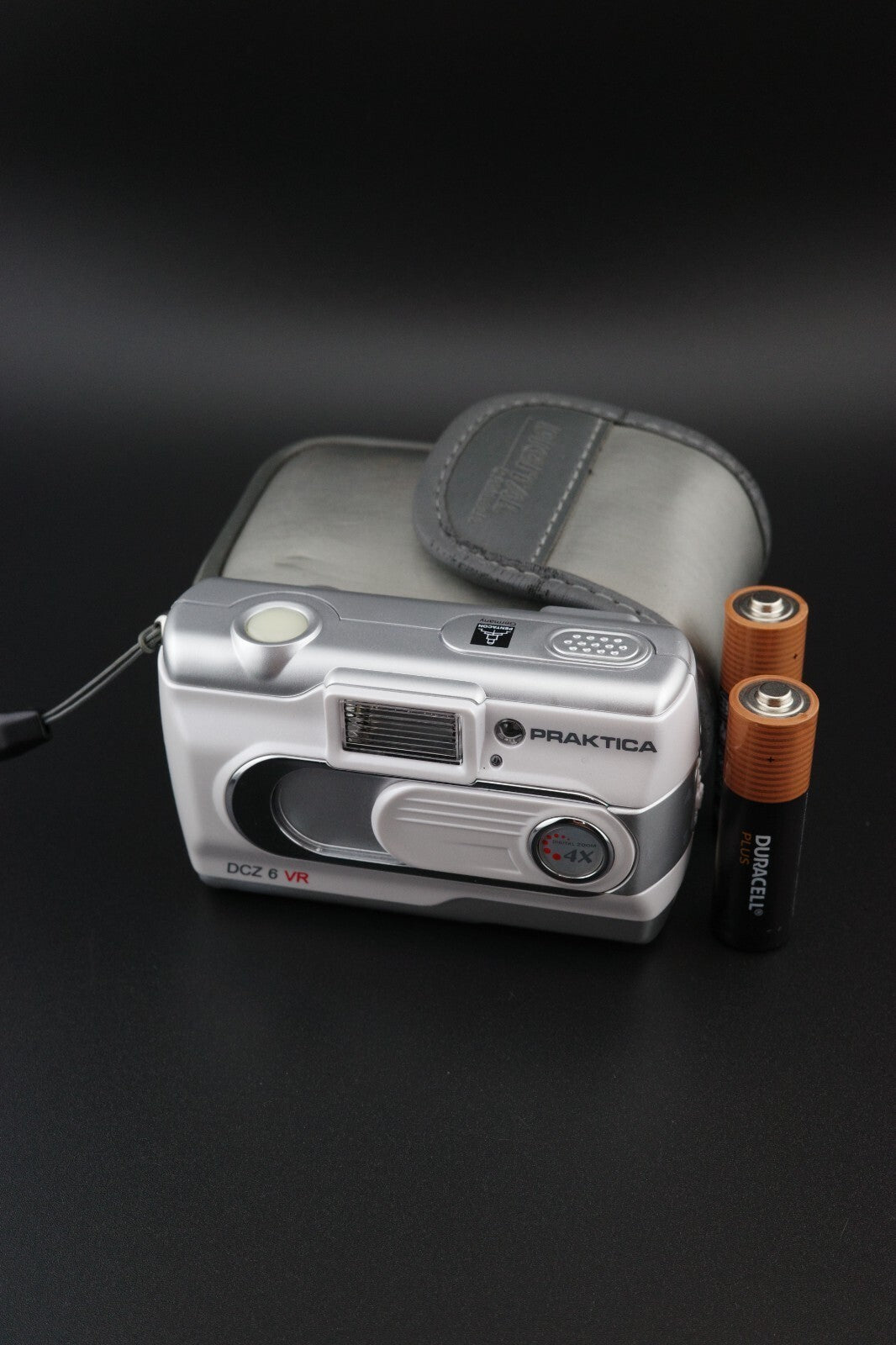 Praktica DCZ 6 VR Vintage Y2K 6MP Digital Camera + Batteries - Tested & Working