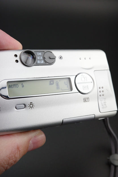 Canon Ixus III Vintage APS Film Camera - Boxed With Expired Film - Working