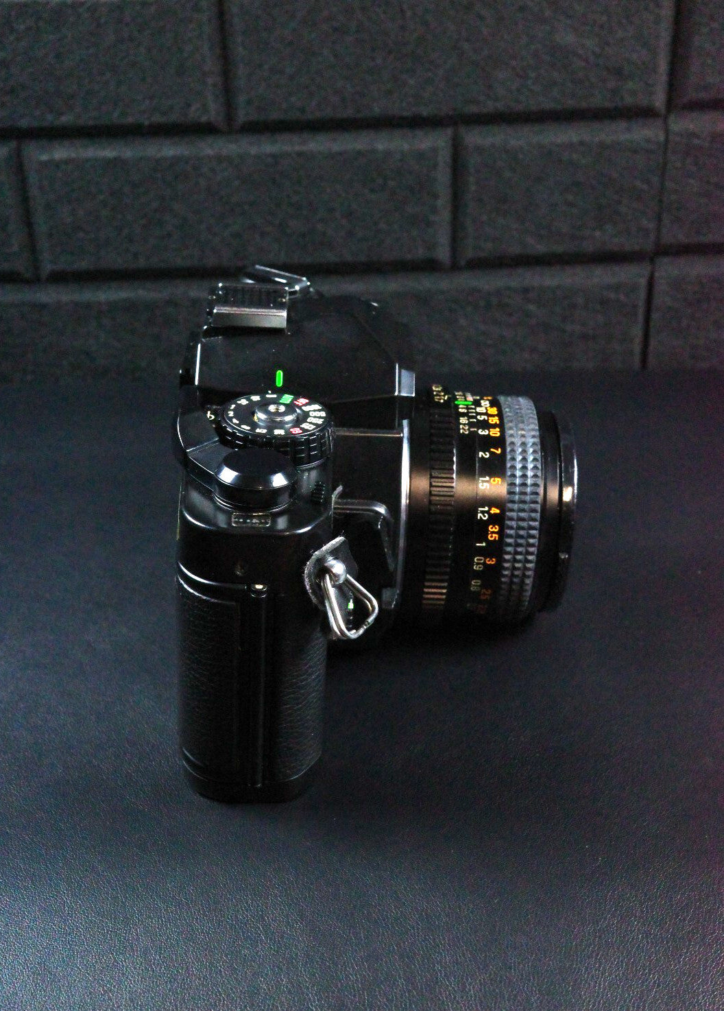 Chinon CE-4 SLR 35mm Film Camera + Auto Chinon 50mm 1 .7 Faulty Spares or Repair