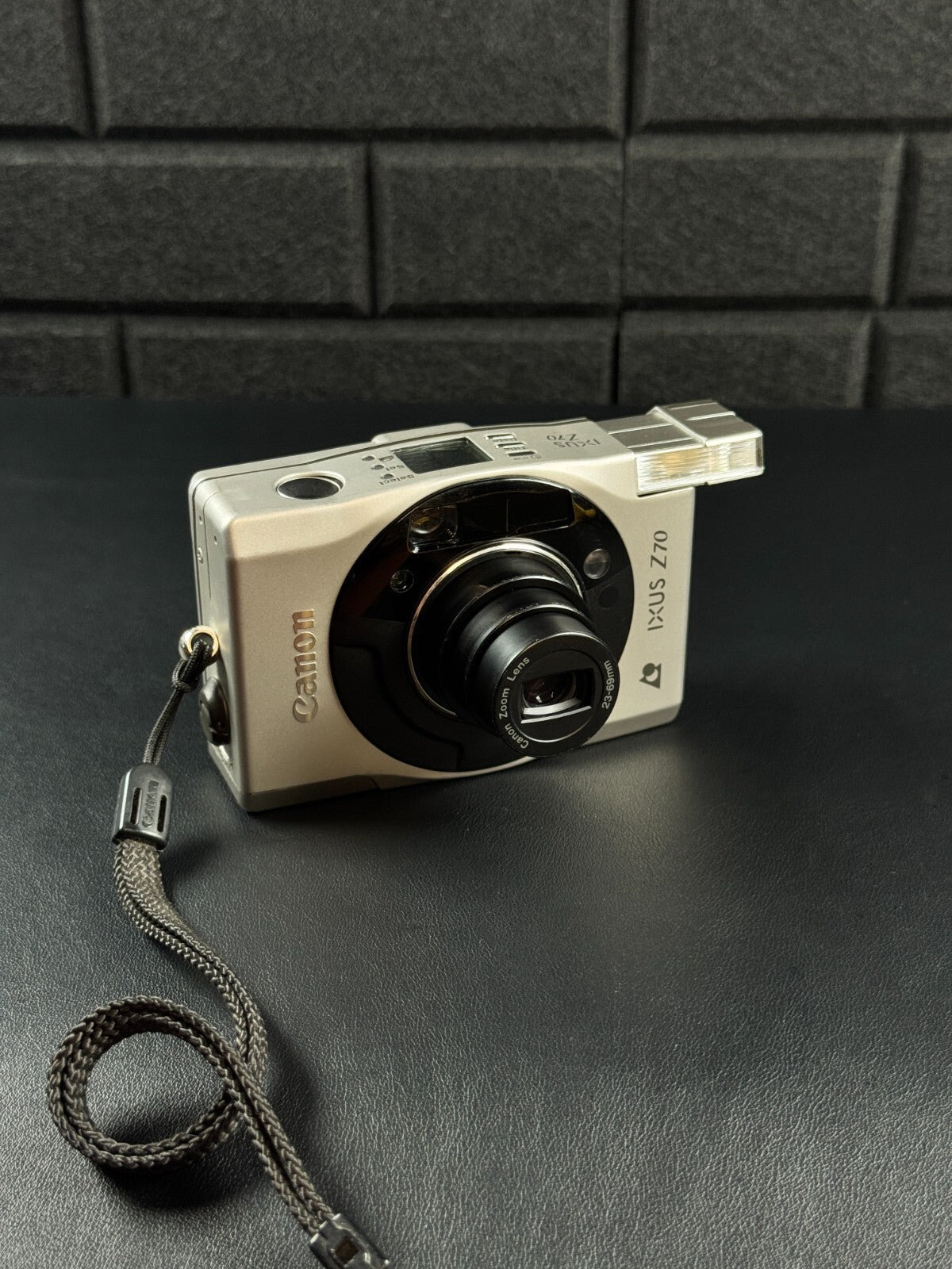 Canon IXUS Z70 Vintage 1990's APS Film Compact Zoom Camera  - Tested & Working