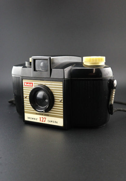 Kodak Brownie Vintage 1950's 127 Roll Film Camera - Tested & Fully Working