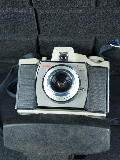 Kodak Brownie 44A Vintage 1960's 127 Film Camera + Case - Tested & Working Y500