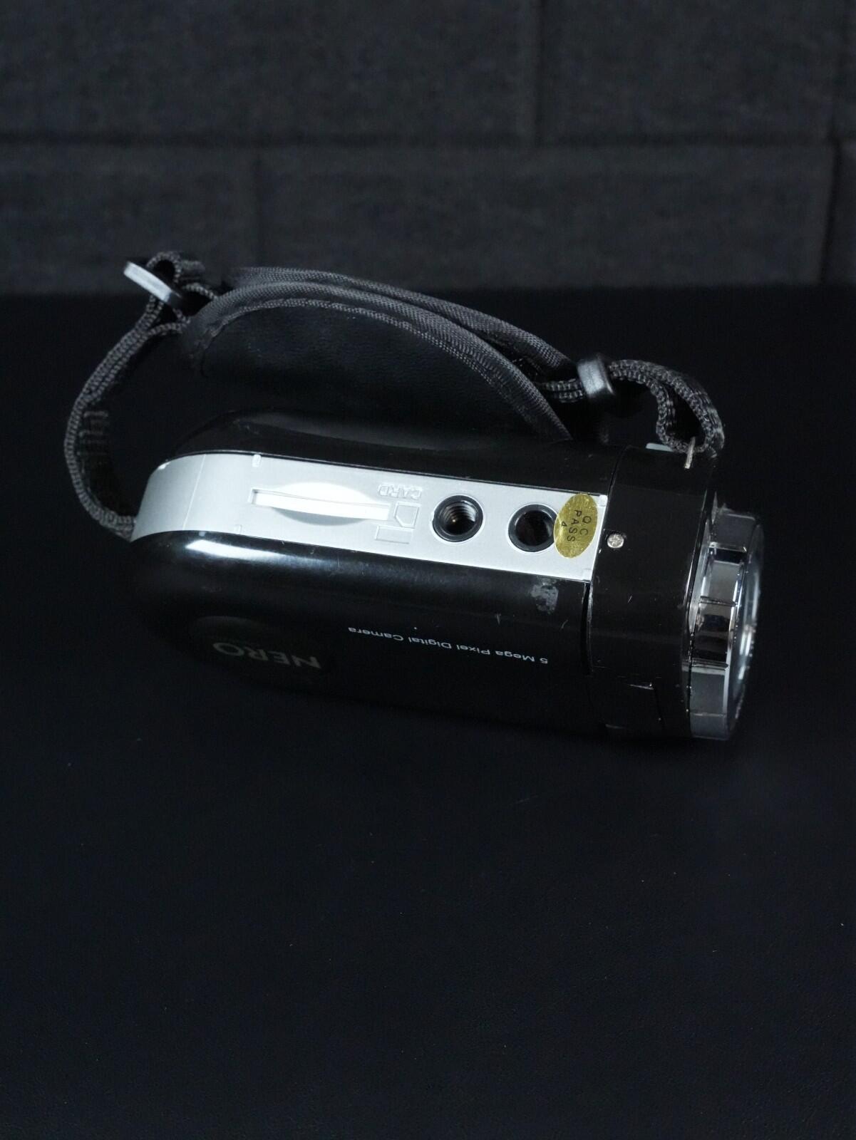 Giani Nero DV5525A 5MP Digital Camcorder Video Camera 4x Zoom - Tested & Working