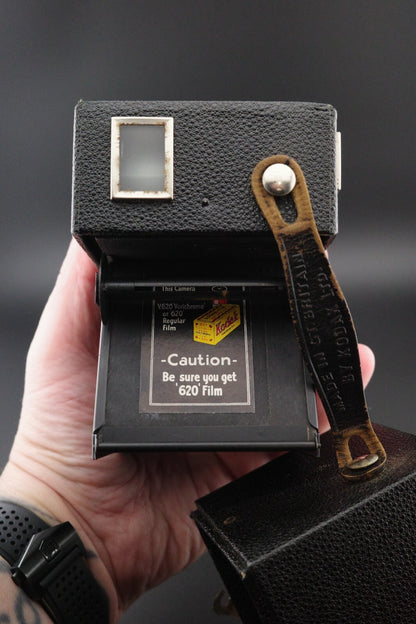 Kodak Six-20 Popular Brownie Vintage 1940's 620 Film Box Camera Tested Working