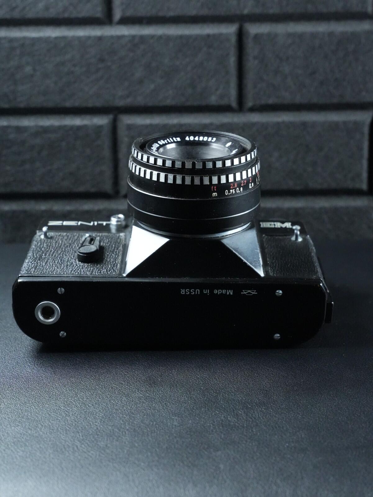Zenit EM Vintage 1980 35mm Film Camera + Meyer-Optik Gorlitz Domiplan 50mm 2.8