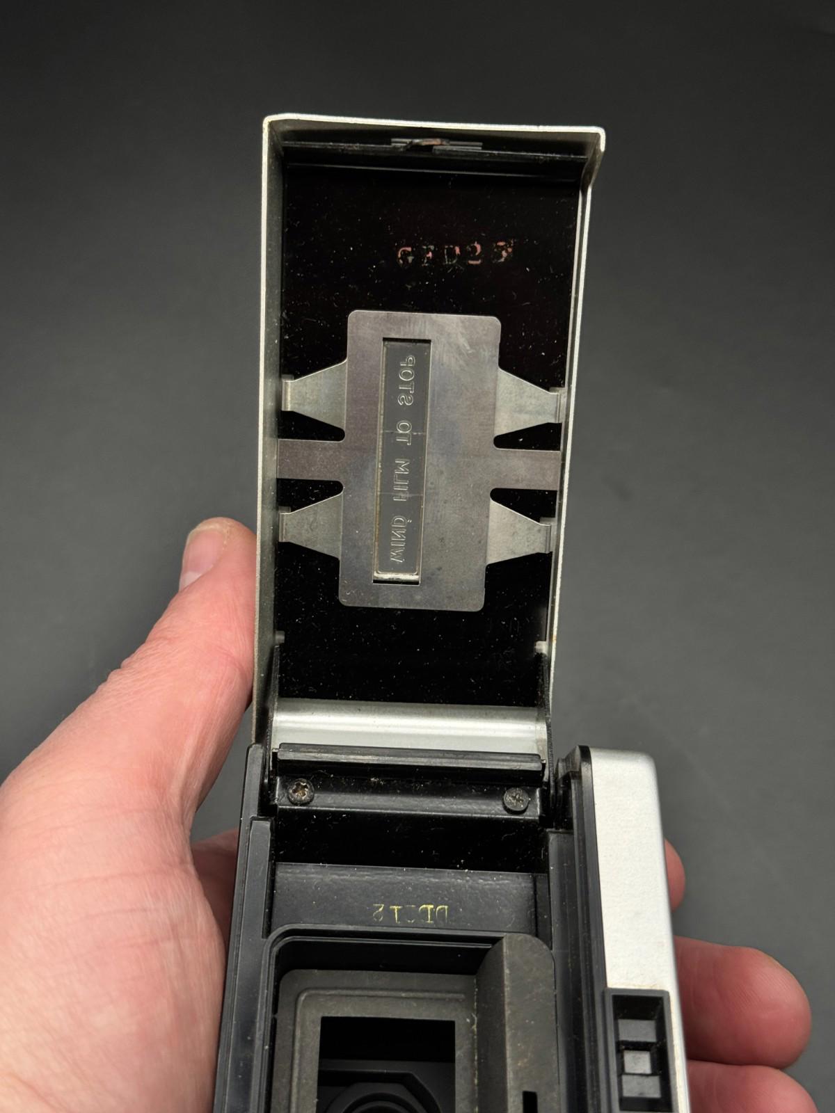 Vintage 1960's Kodak Instamatic 100 Compact 126 Film Camera - Not Working (C69)