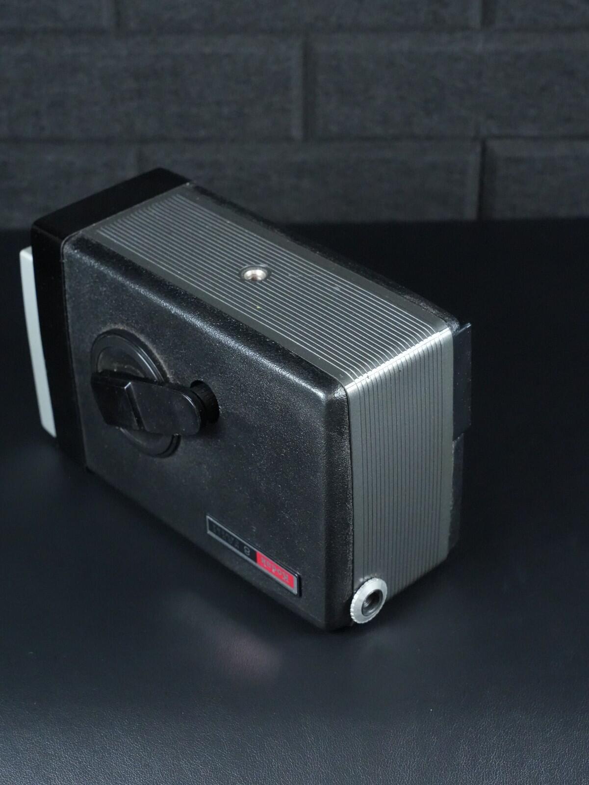 Kodak Brownie Vintage 1960's 8mm Movie Cine Camera Ektanar f/1.9 Lens - Working