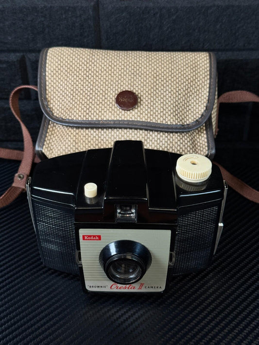 Kodak Brownie Cresta II 2 Vintage 1950s Camera & Original Case - Working (E421)