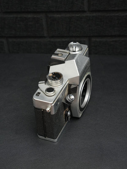 Praktica LTL 3 Vintage 1970's 35mm SLR Camera Body - Spares or Repair (Z413)
