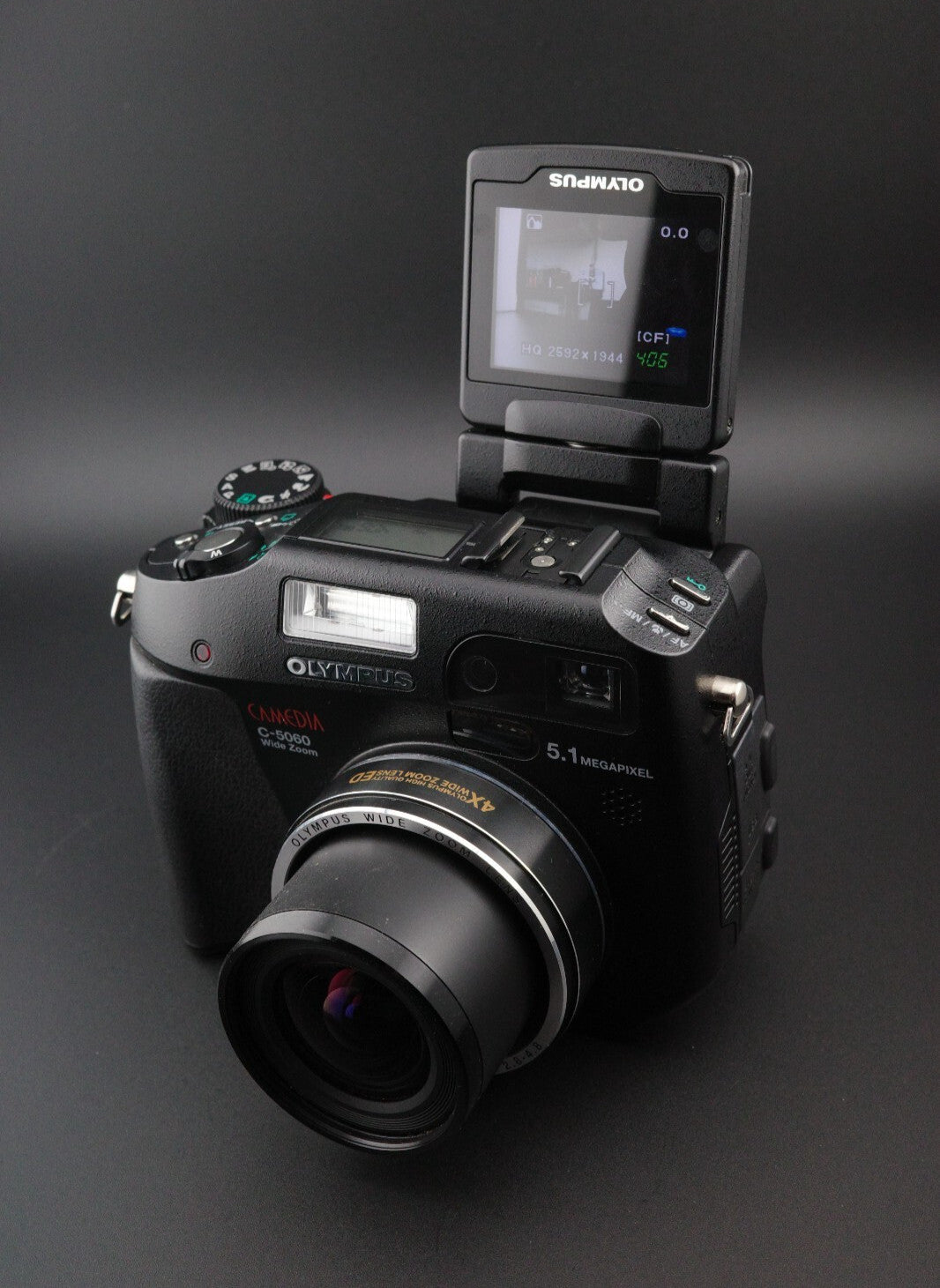 Olympus C-5060 Wide Zoom 5.1MP Camera + 512MB CF Card, New Battery and Bag