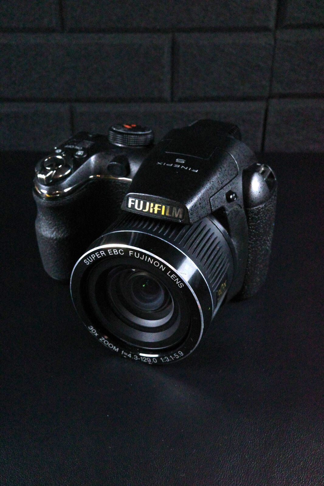 Fujifilm FinePix S4900 14MP Digital Bridge Camera 30x Zoom, Batteries - Working