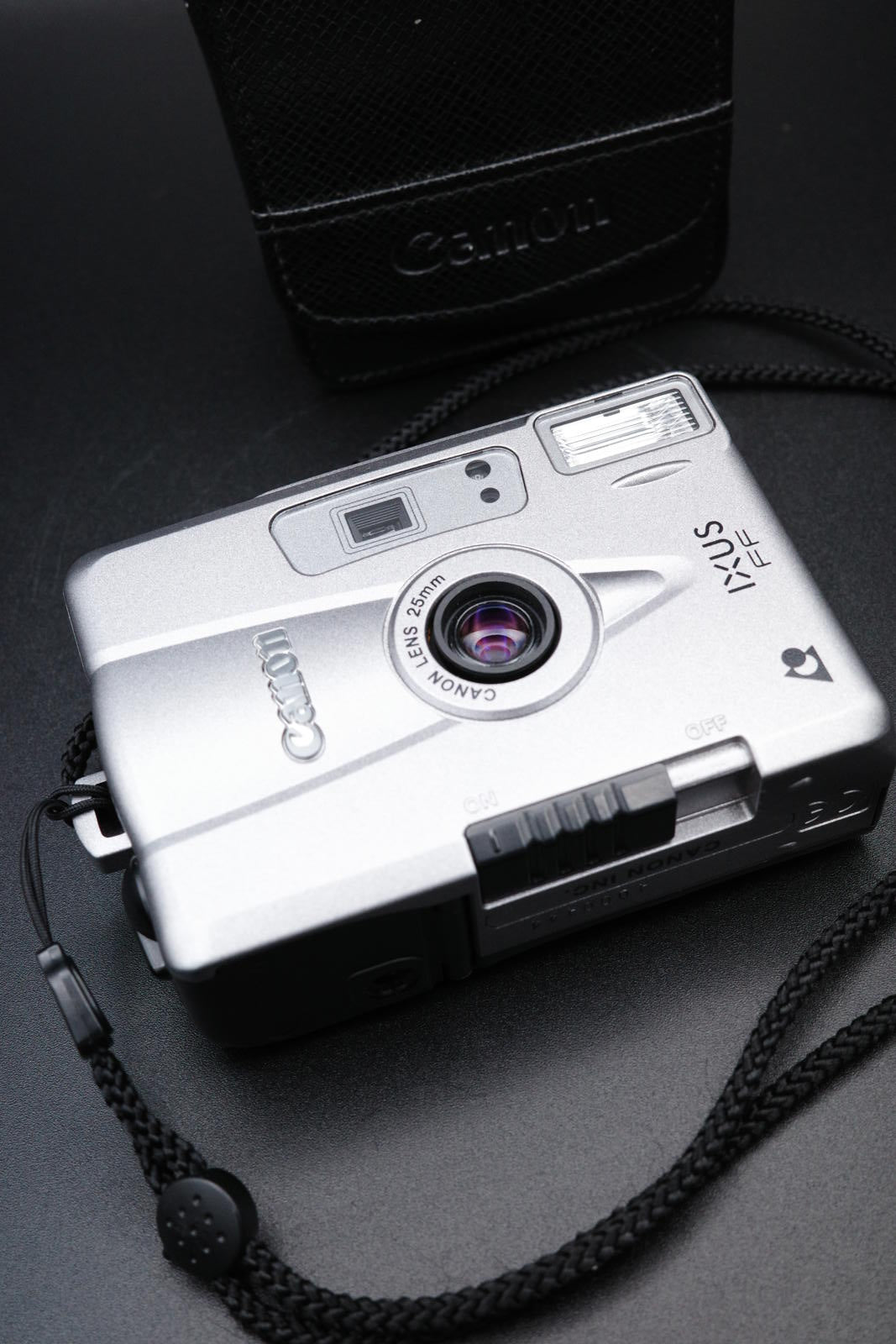 Vintage Canon IXUS FF Compact Camera & Case - Excellent Condition Fully Working